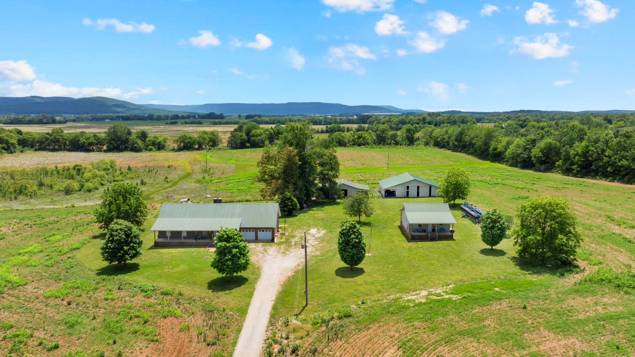 235 Breezy Knoll Ln
