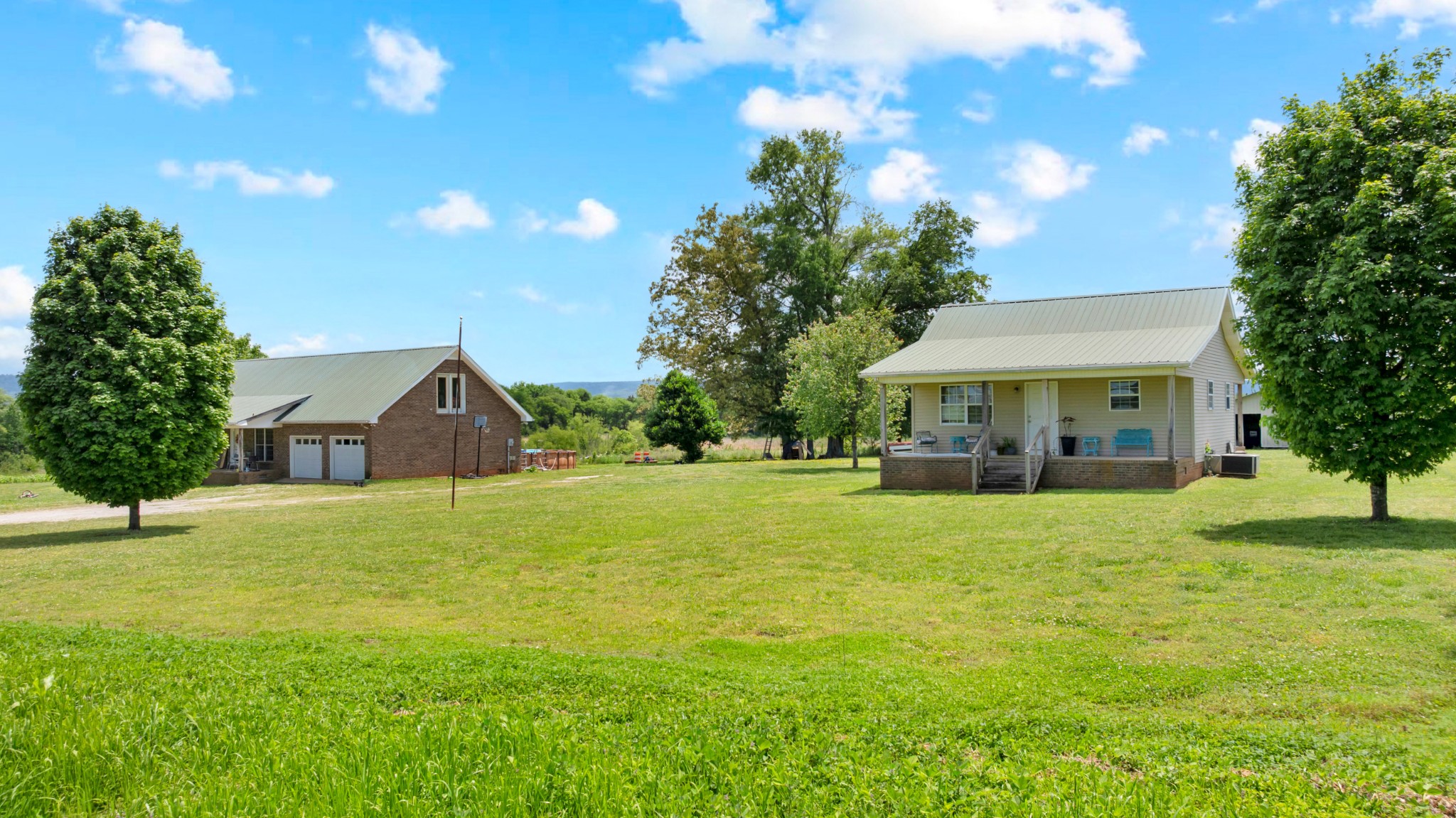 235 Breezy Knoll Ln