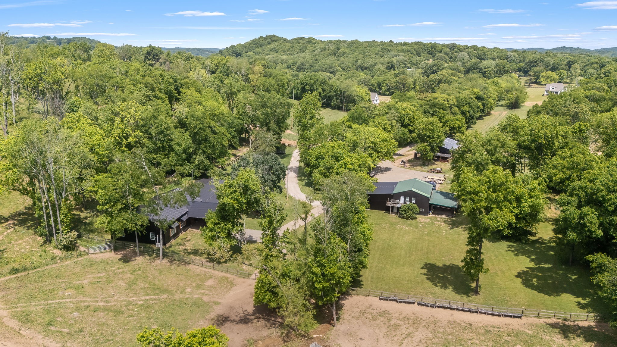 4303 Moore Ln