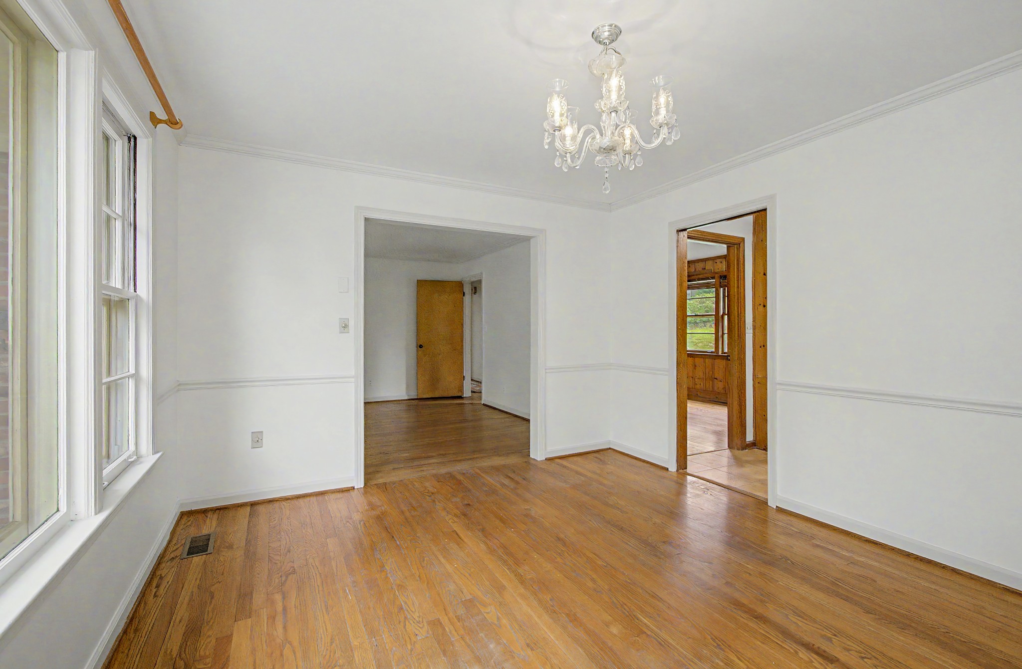 208 Trahern Ln