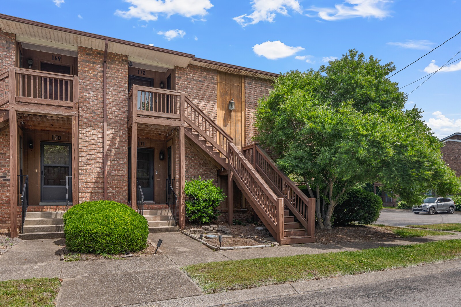 172 Brooke Castle Dr