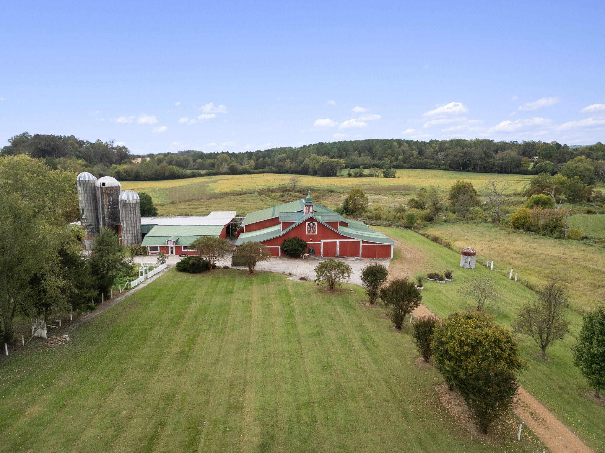 852 County Road 422
