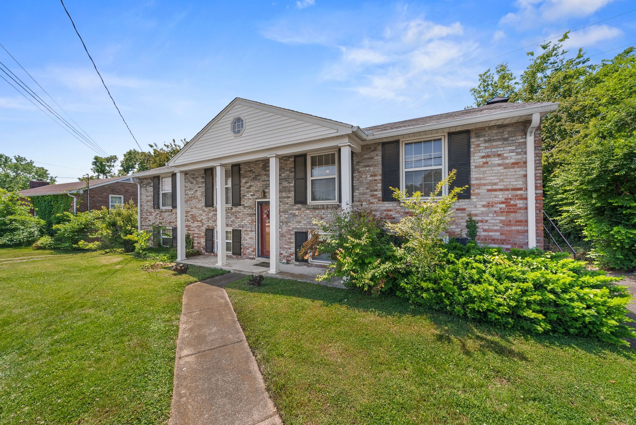 439 Lynn Dr