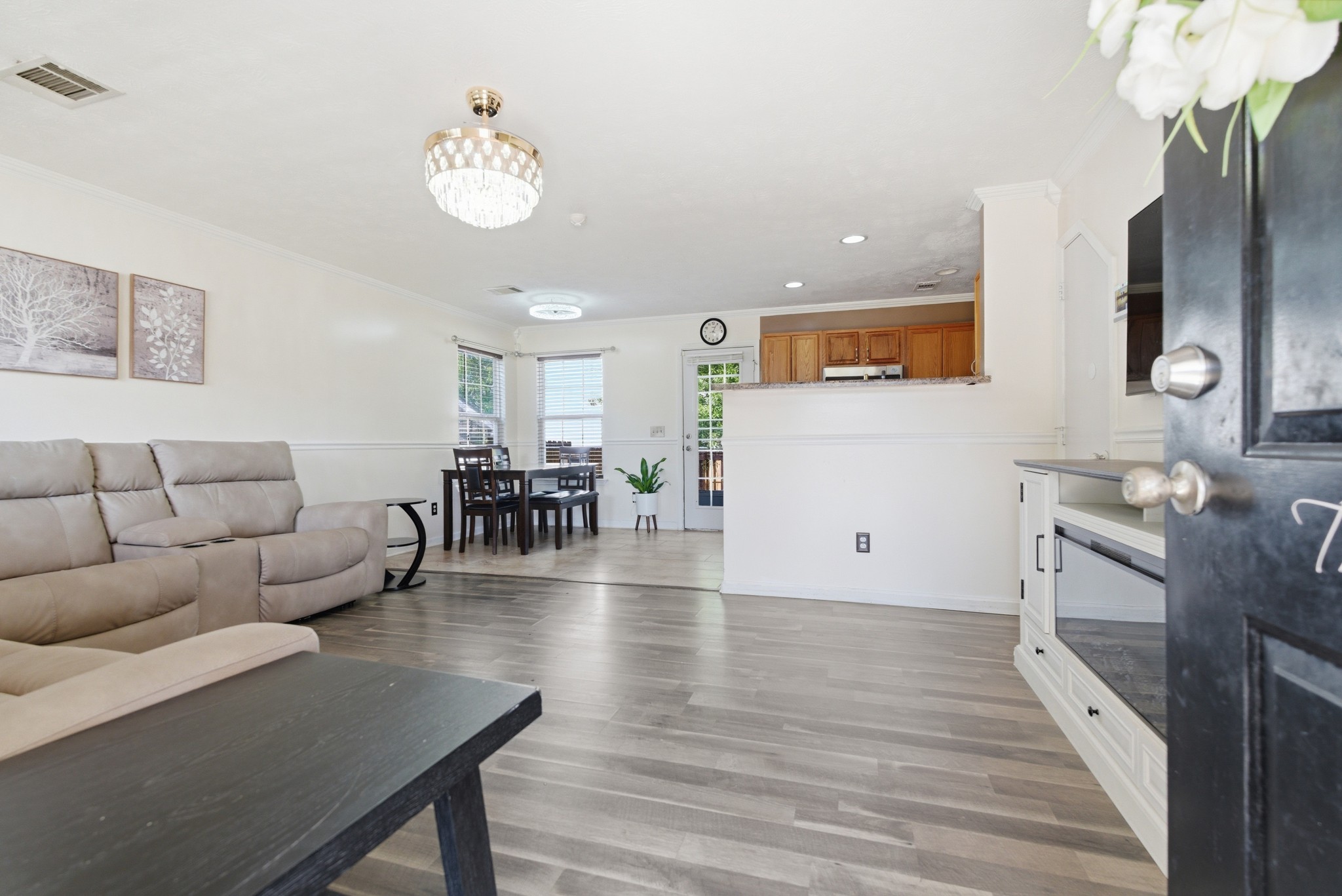 340 Sarna Dr