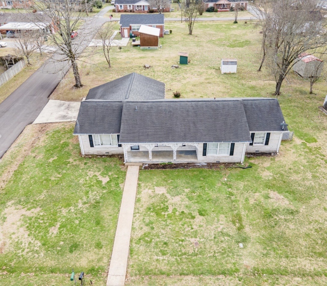 803 Nichols St