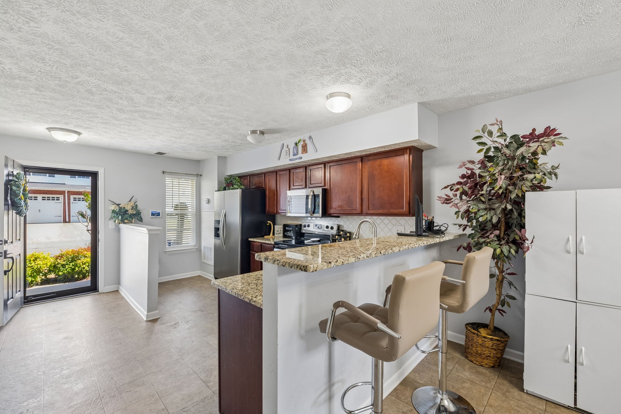 4830 Laura Jeanne Blvd