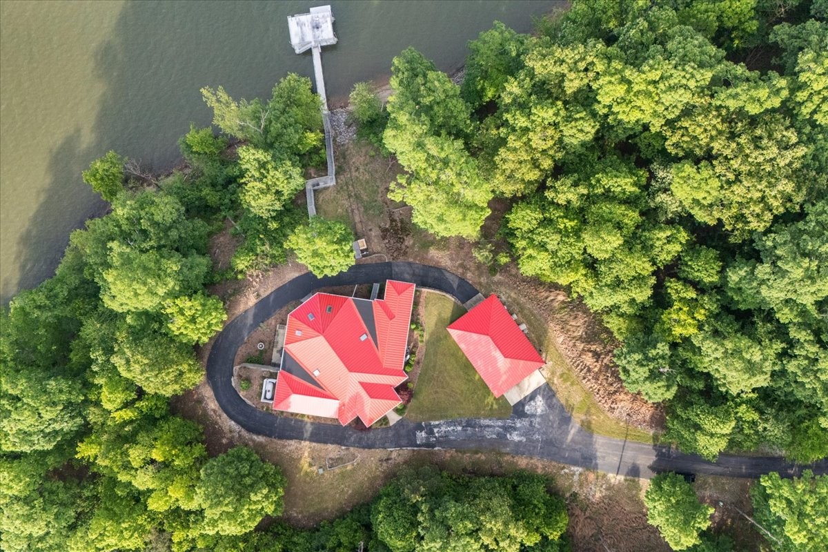 867 River Oaks Dr