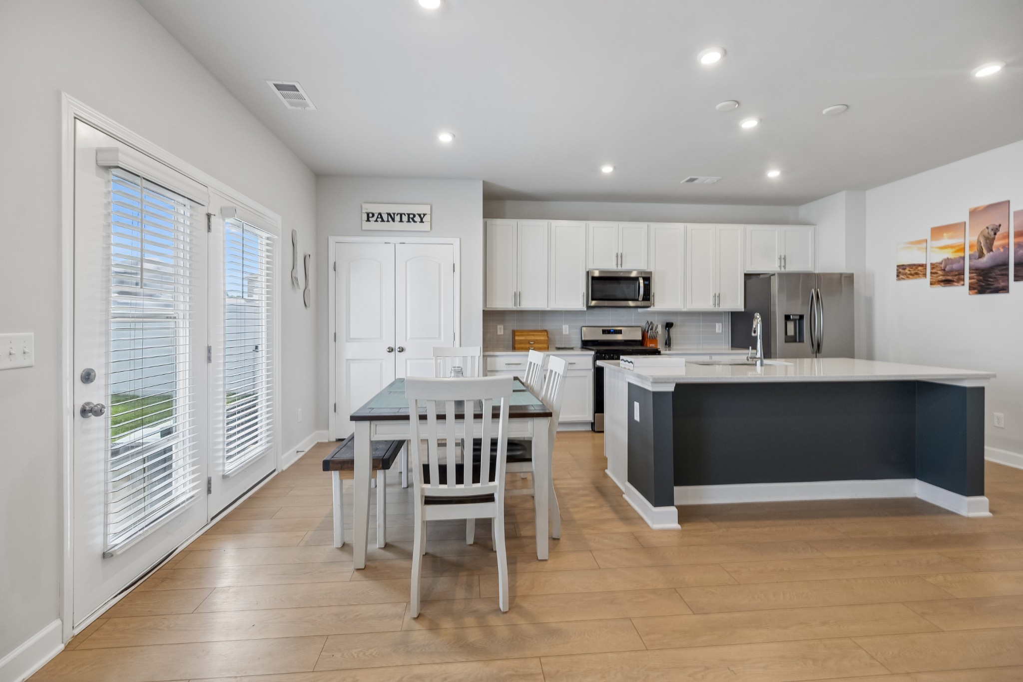 304 Dearborn Sta