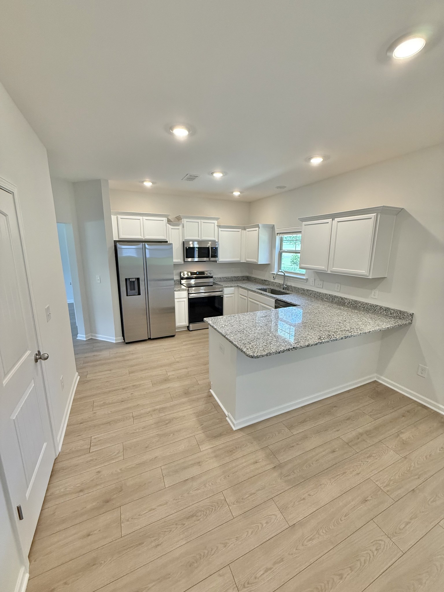 76 Country Cir