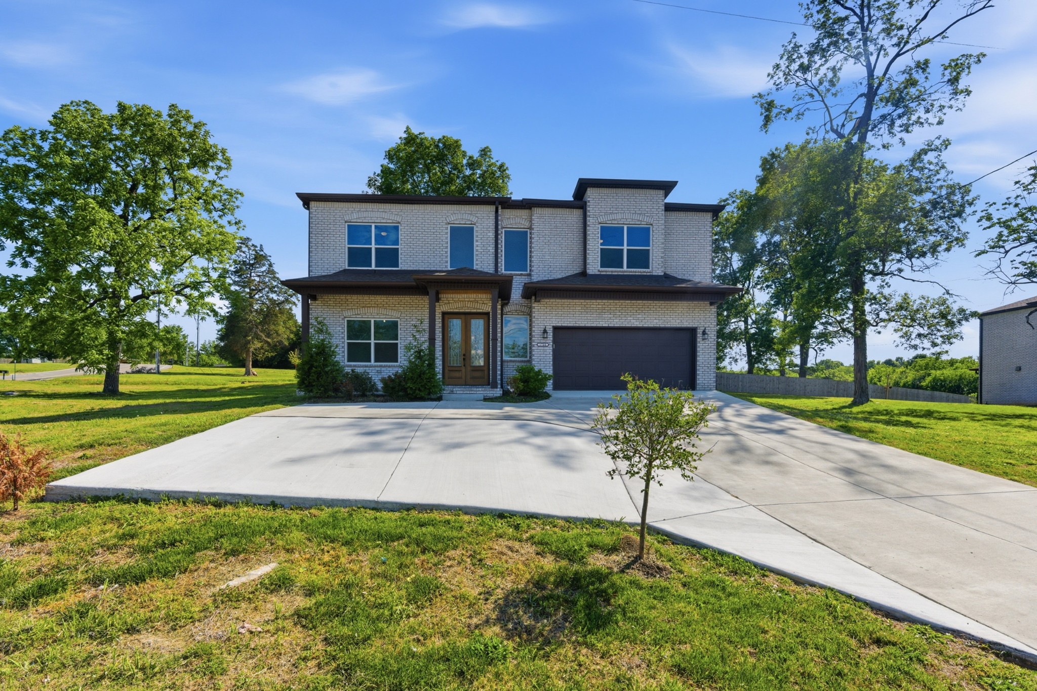 1760 W Main St