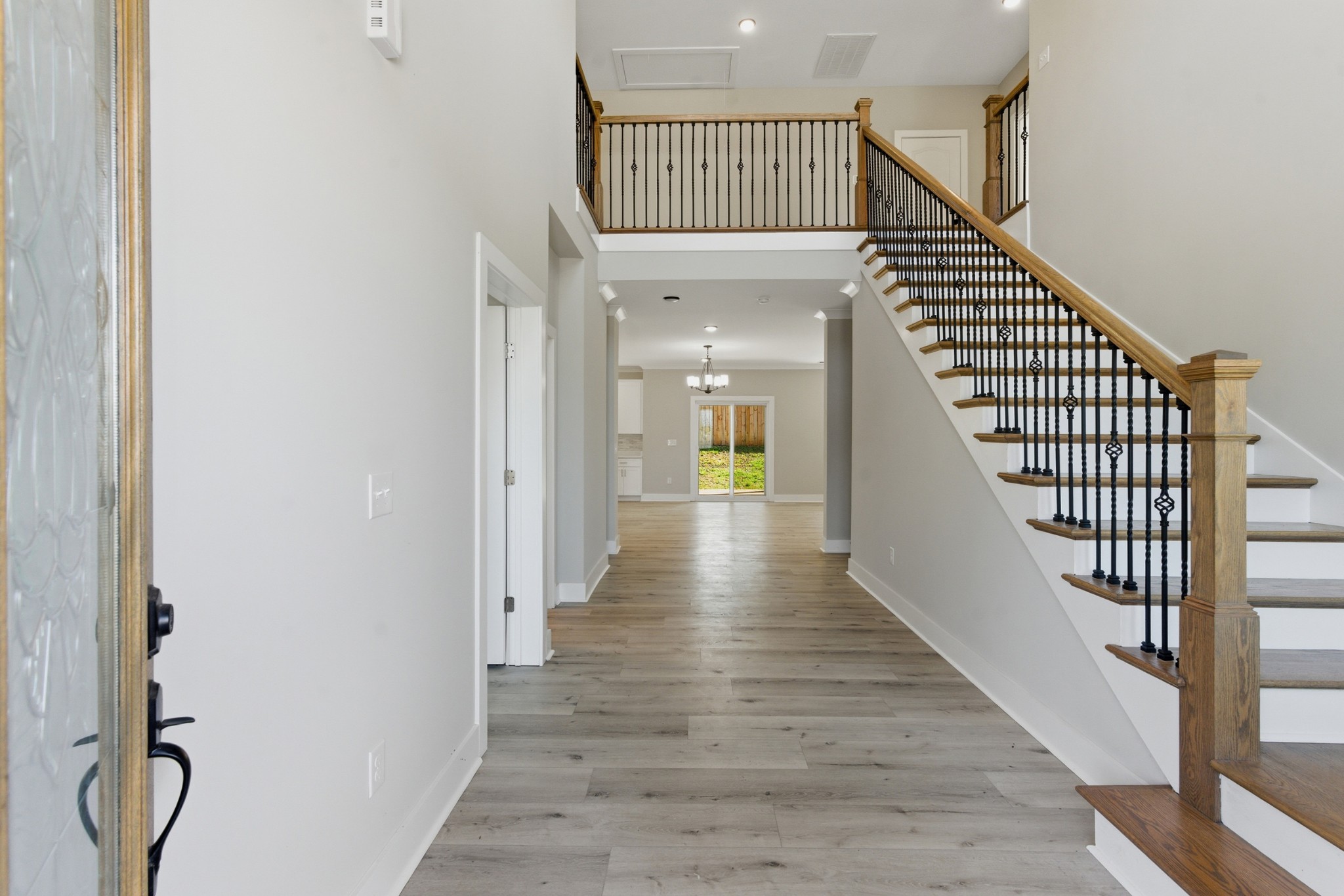 1760 W Main St