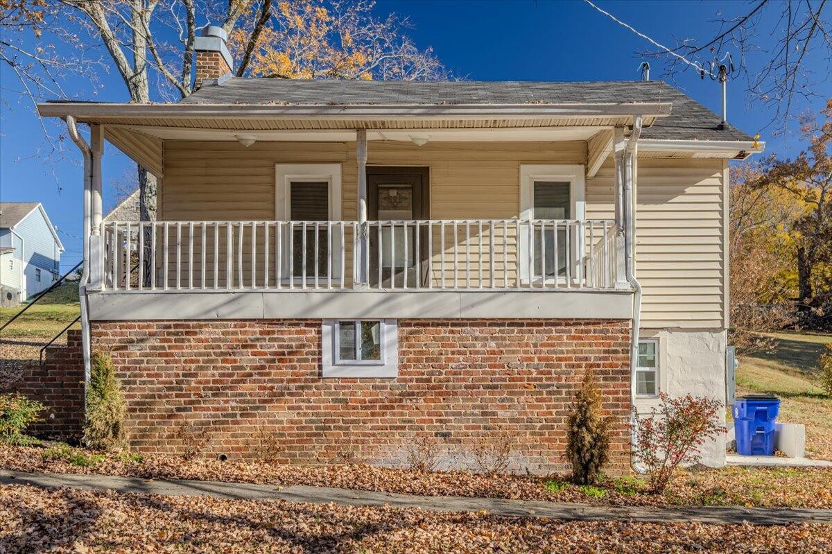 709 Westover Drive, SW