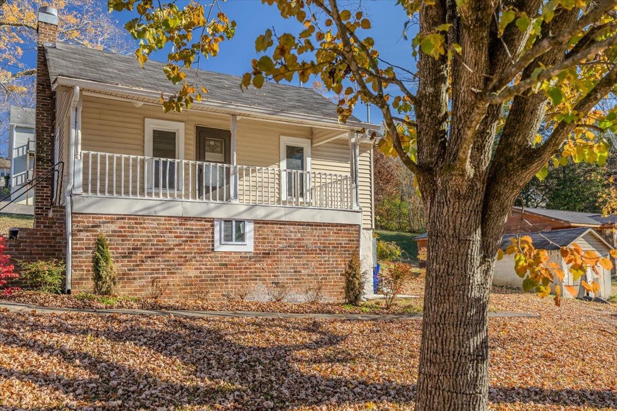 709 Westover Drive, SW