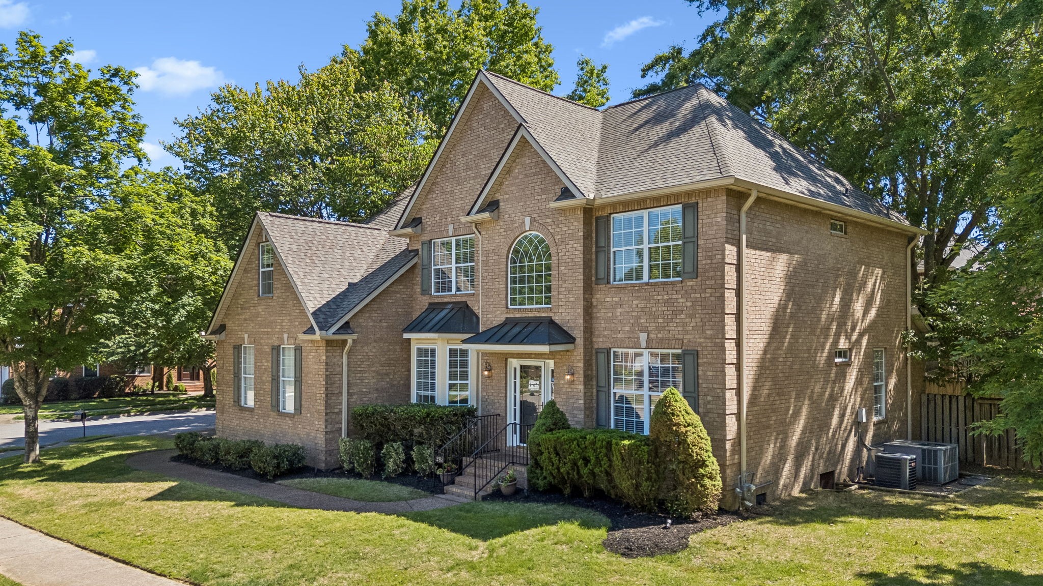 283 Stonehaven Cir