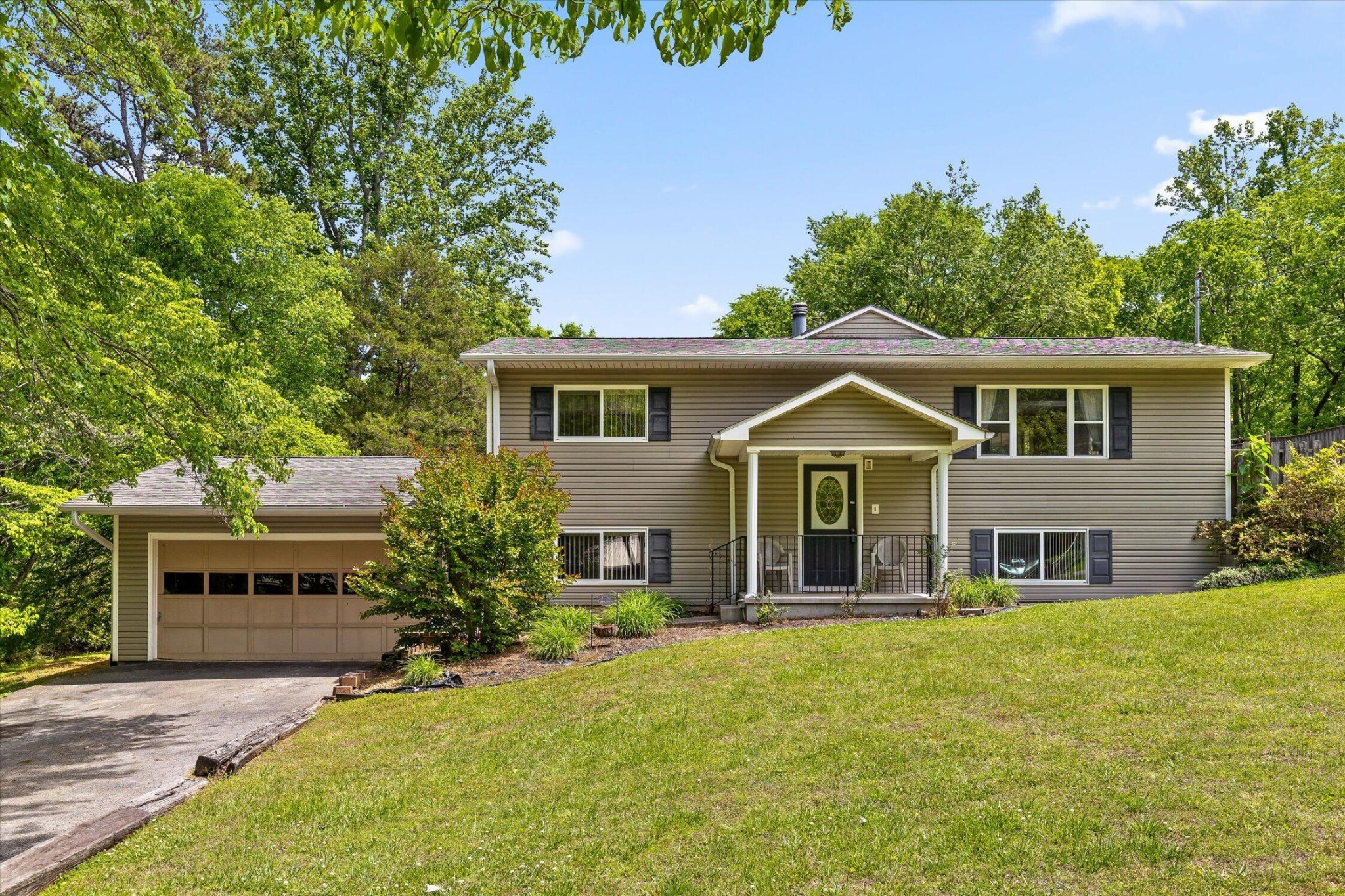 10246 Scenic View Drive