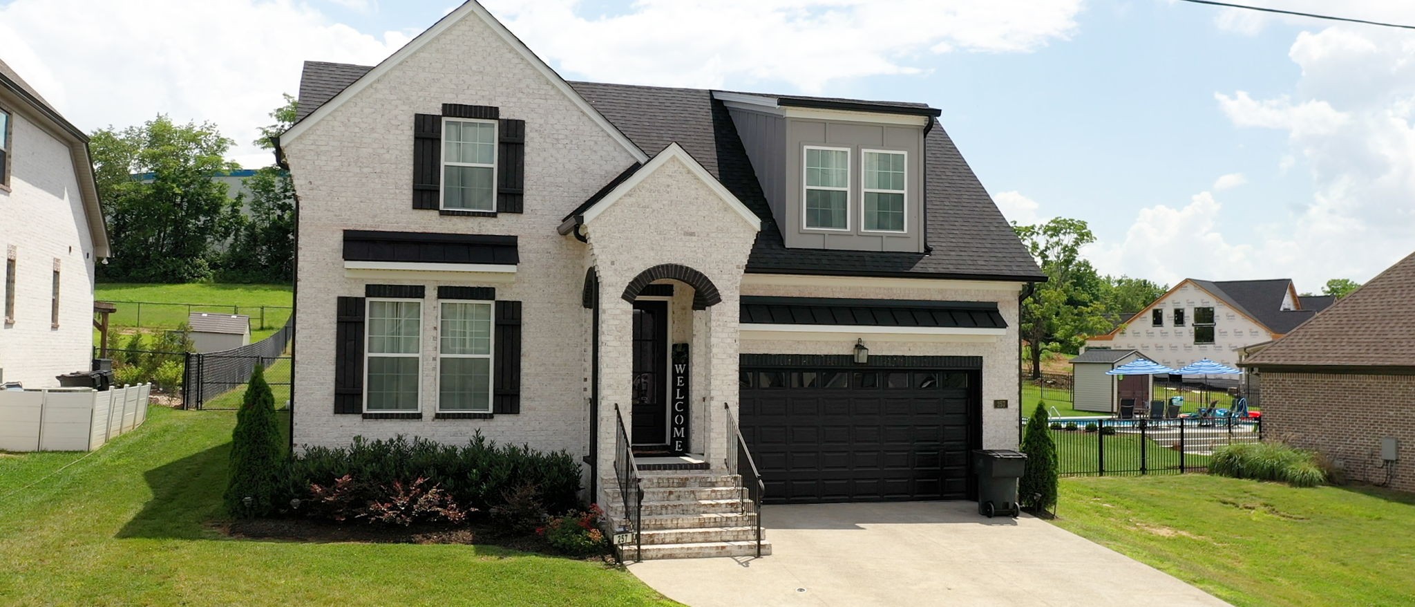 257 Hutch Ct
