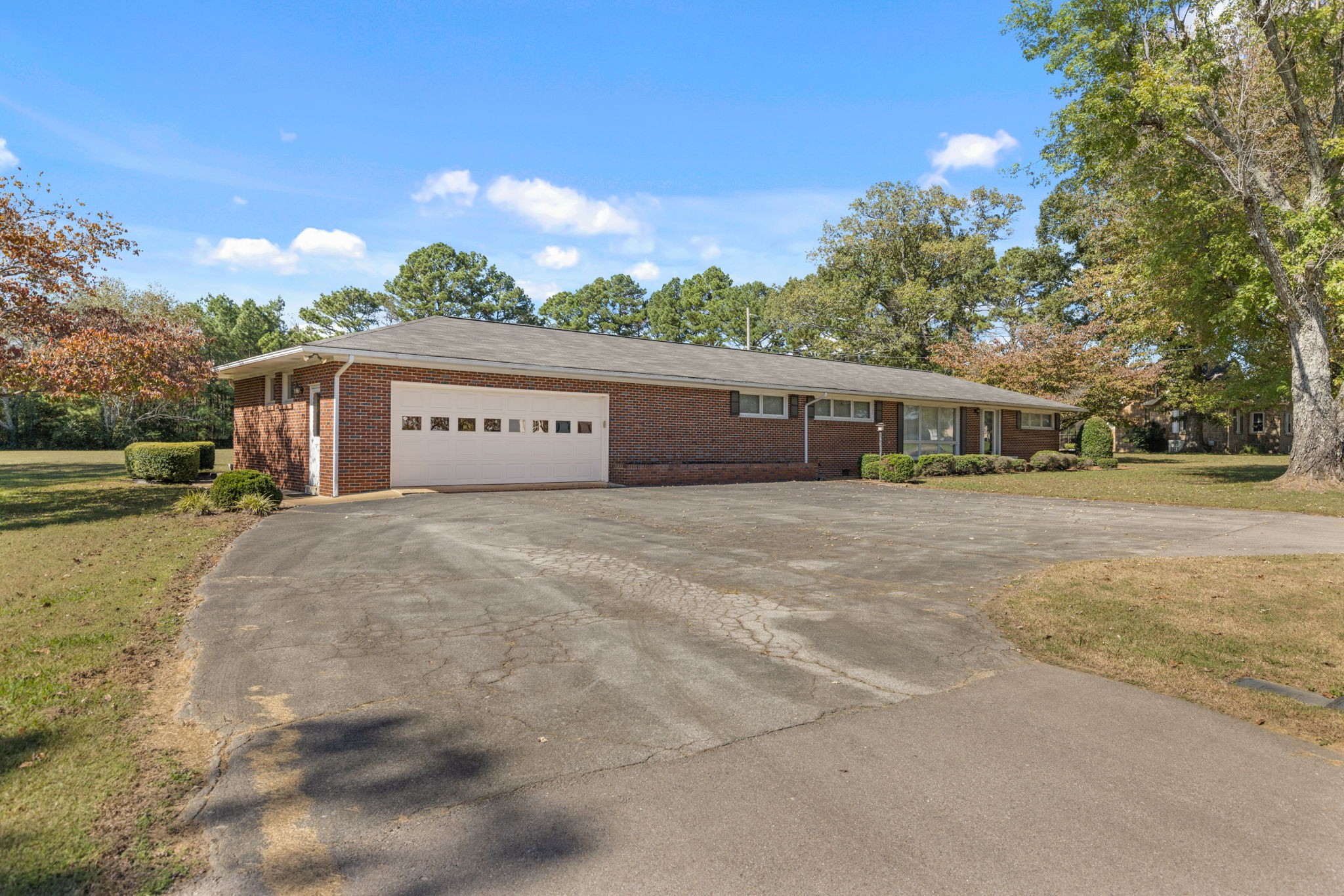 2763 Highway 43, N