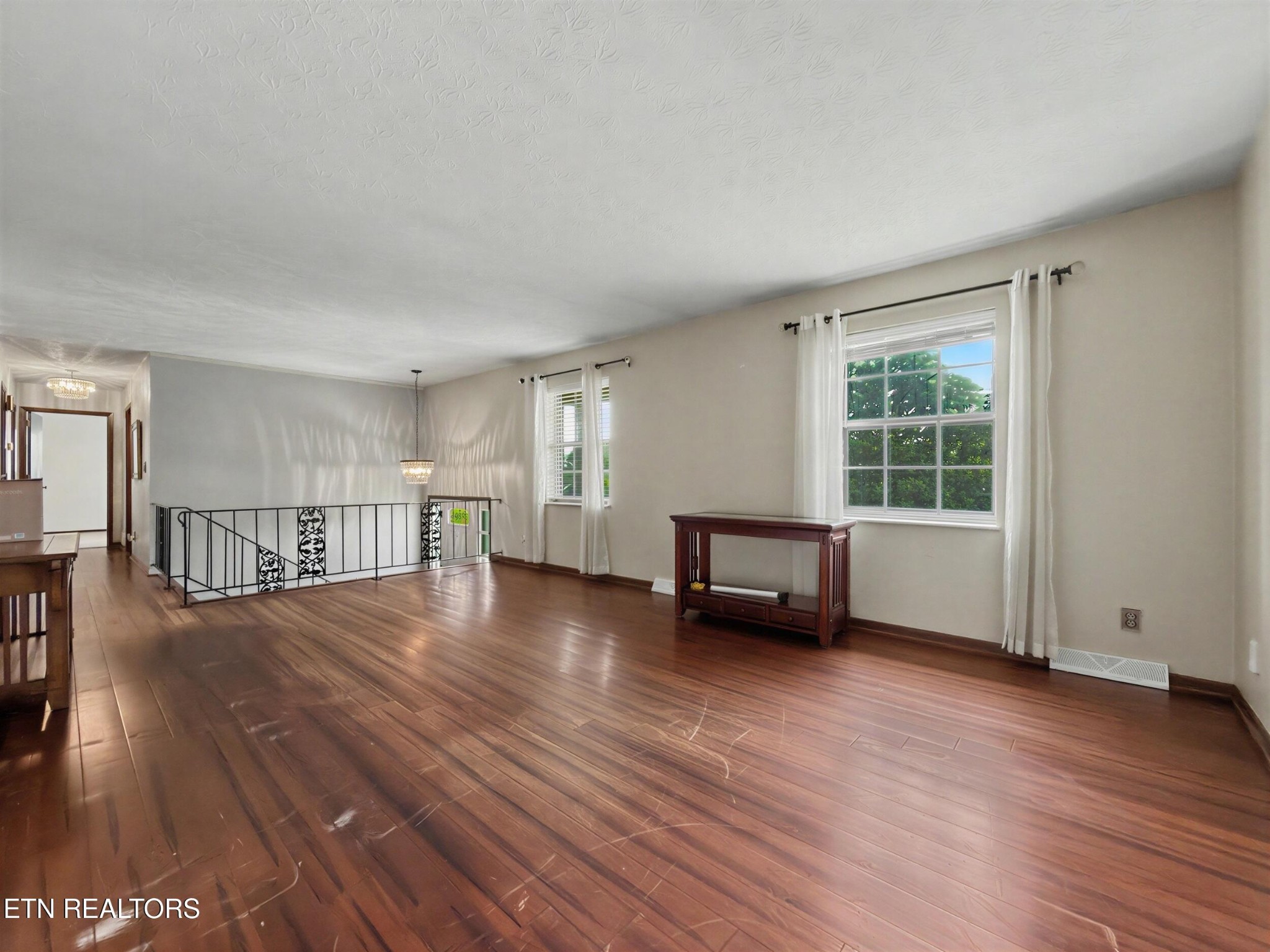 1421 Mount Vista Drive