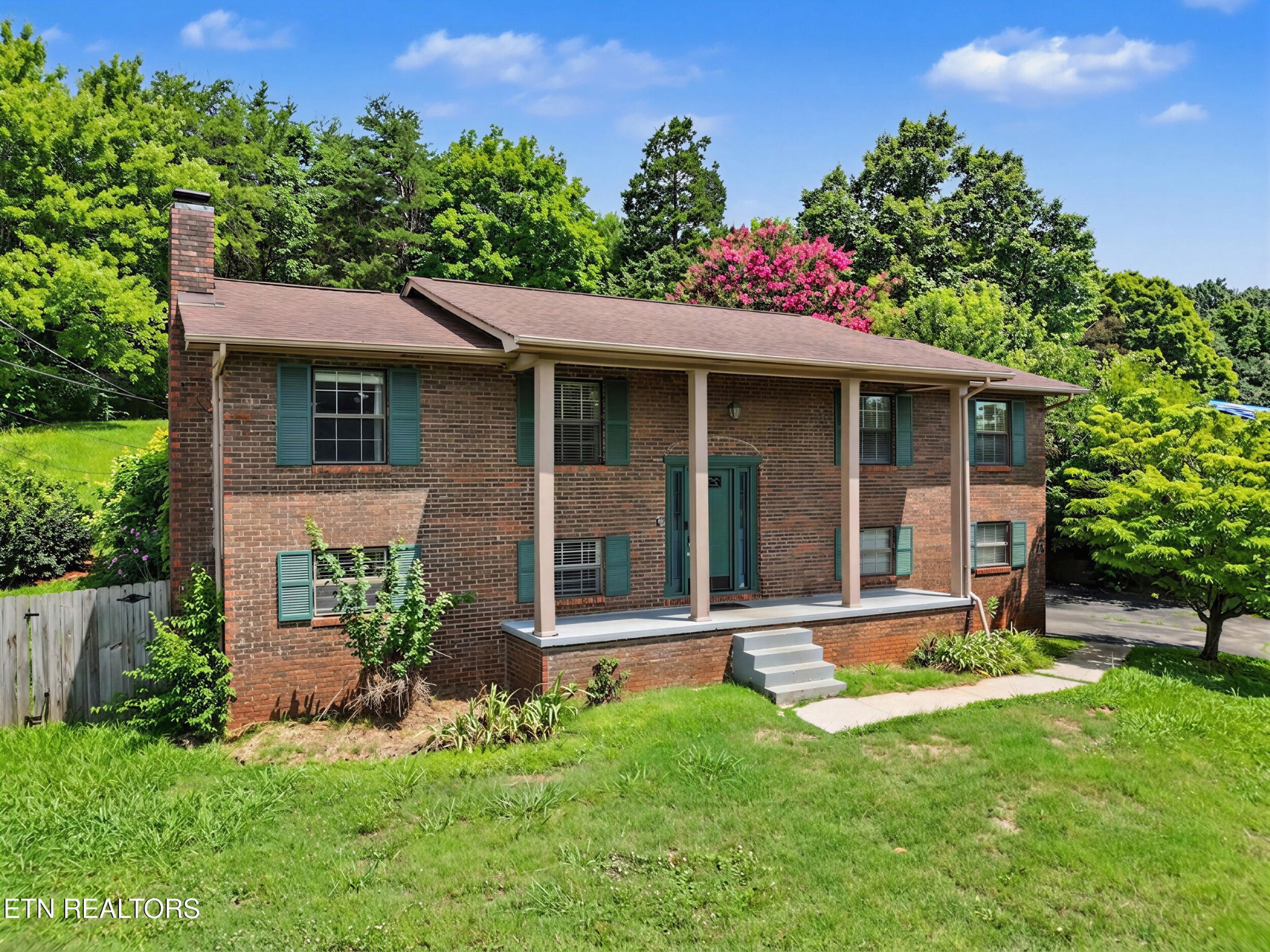 1421 Mount Vista Drive