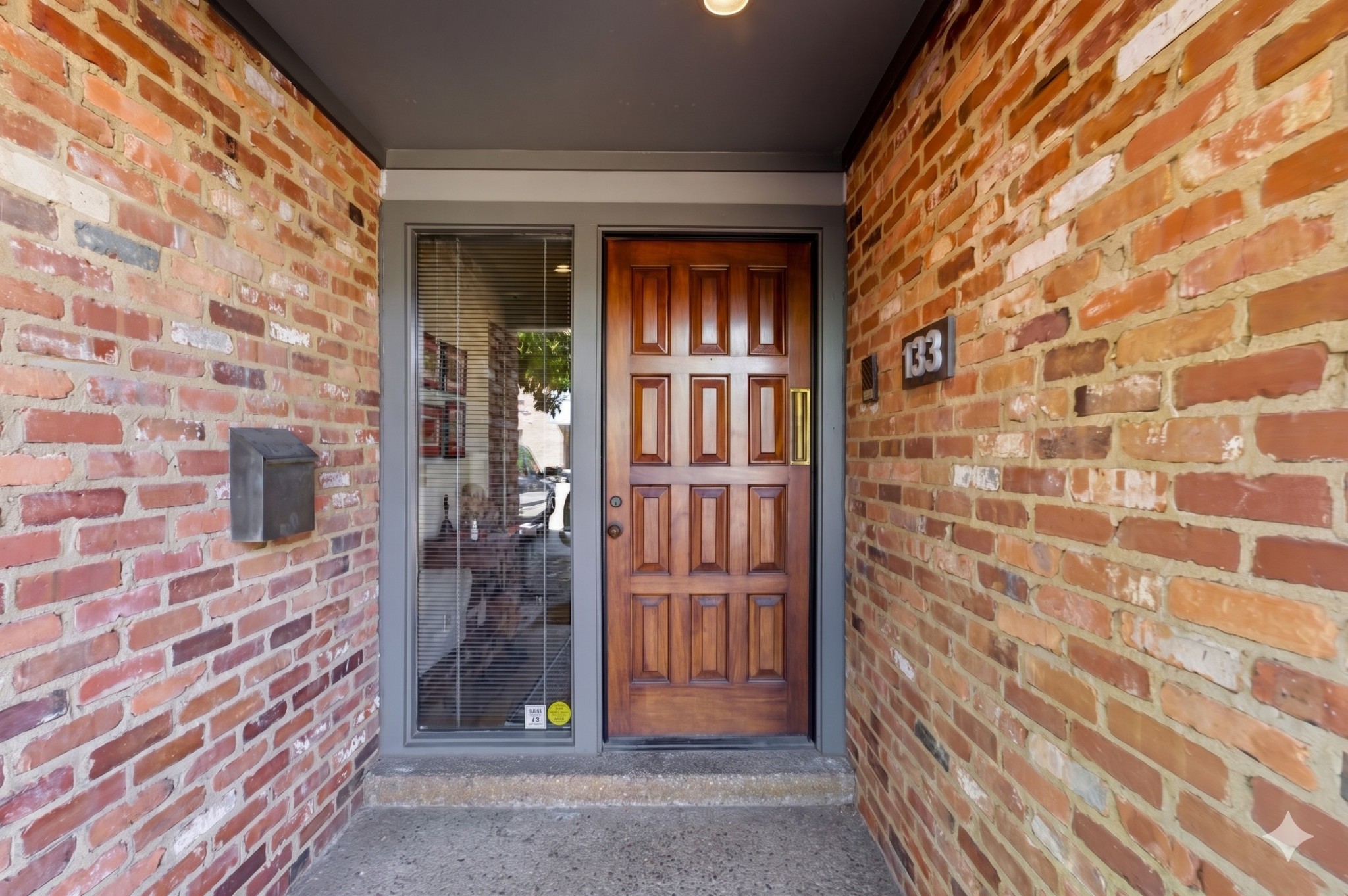 133 Hampton Pl