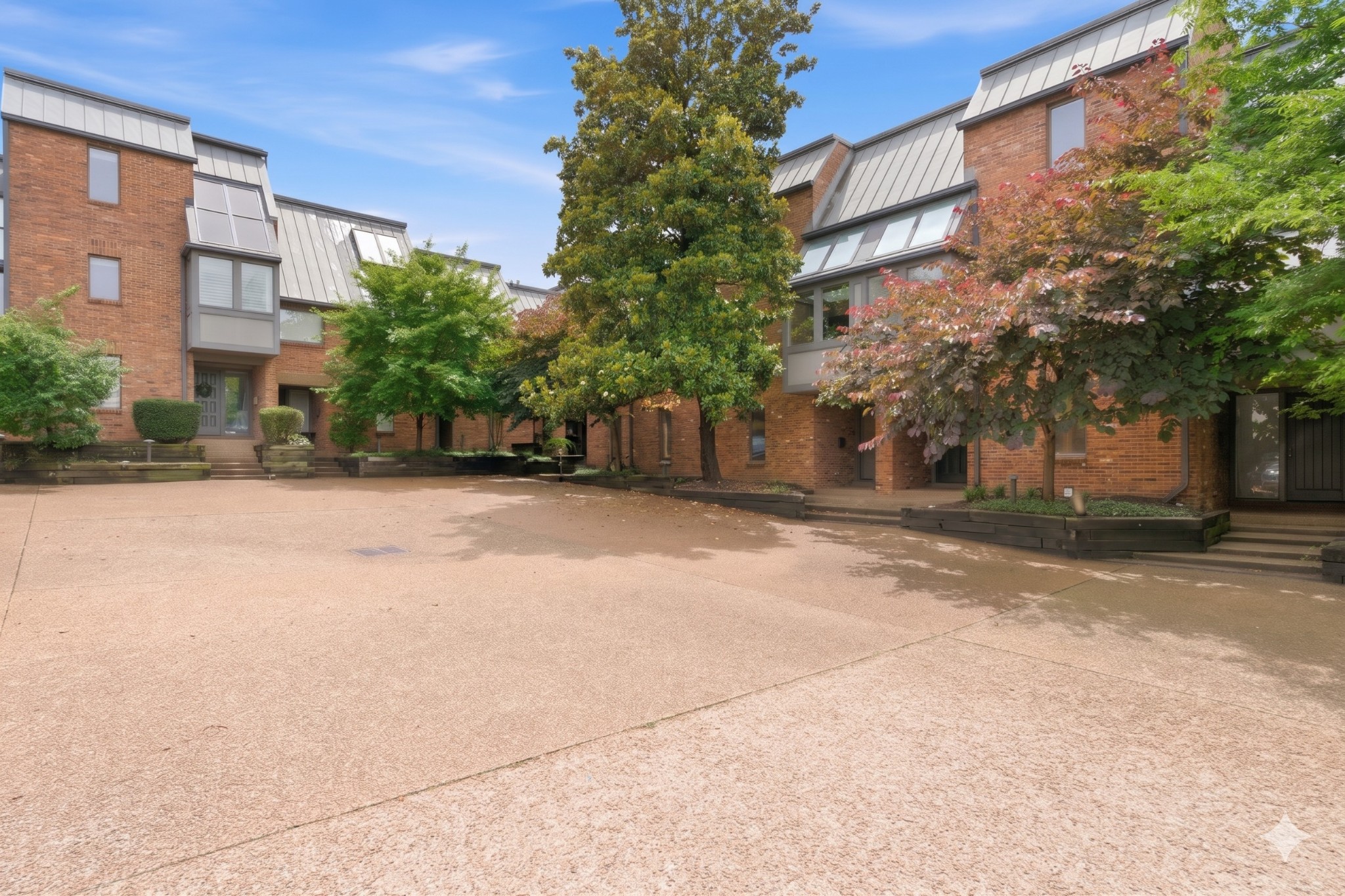 133 Hampton Pl