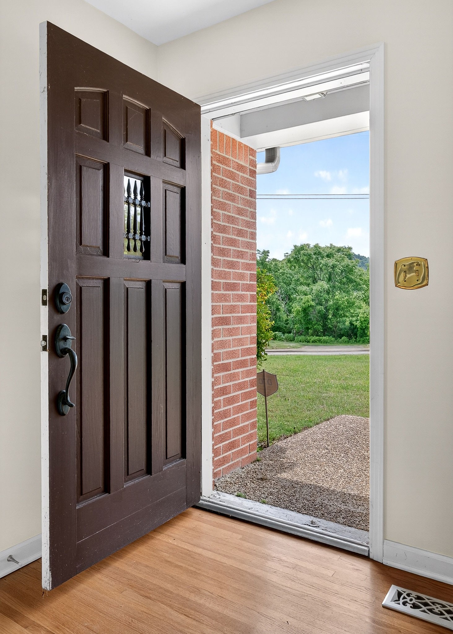140 Short St