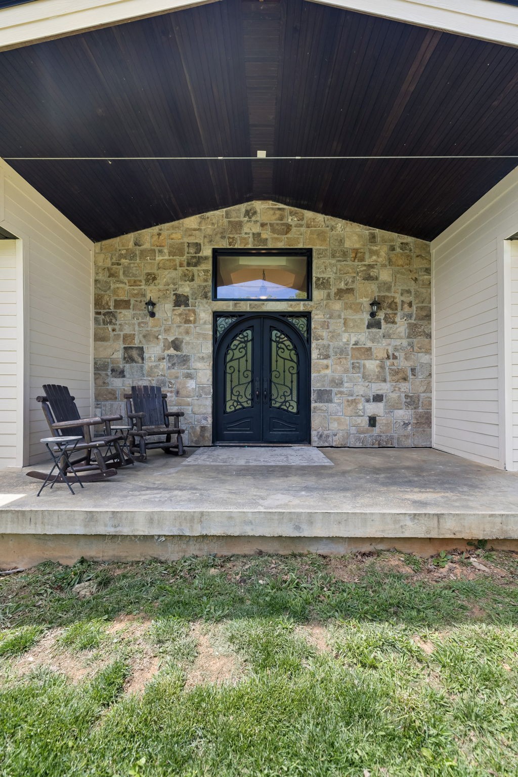 1500 Jackson Point Rd