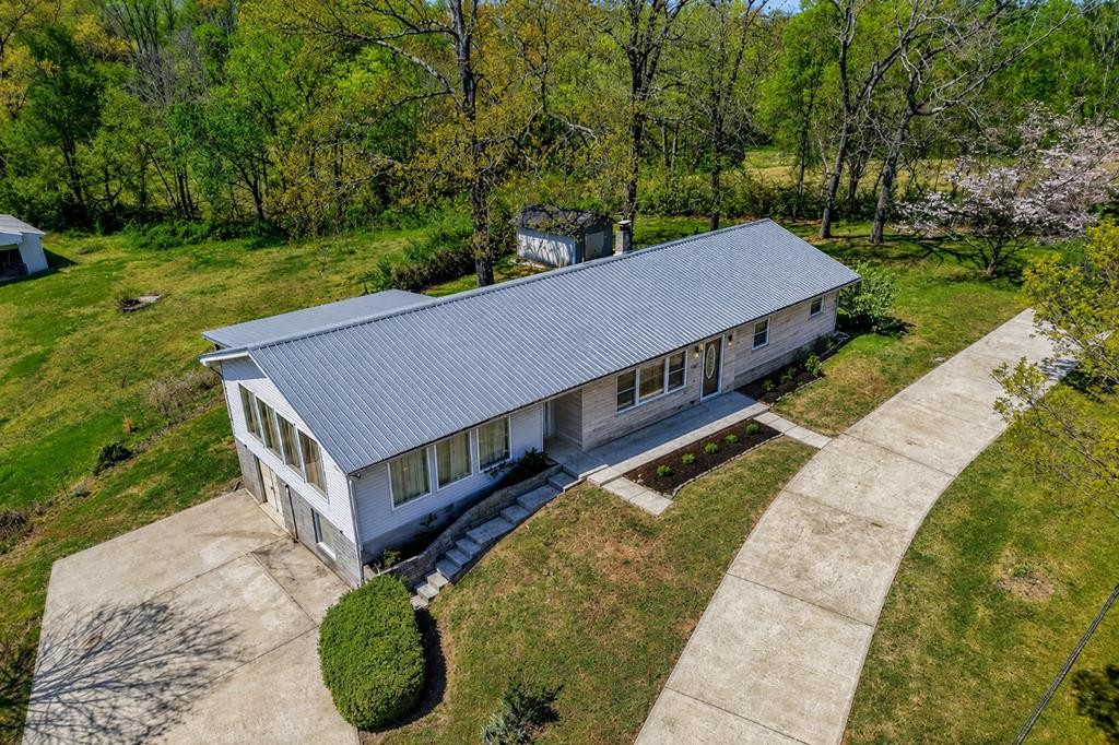 463 Franks Ferry Rd
