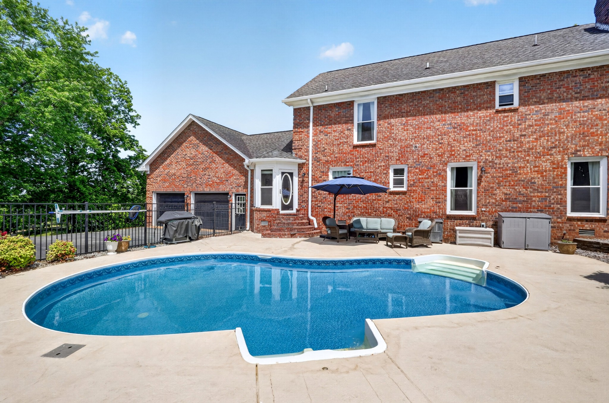 1103 Gleaves Glen Dr