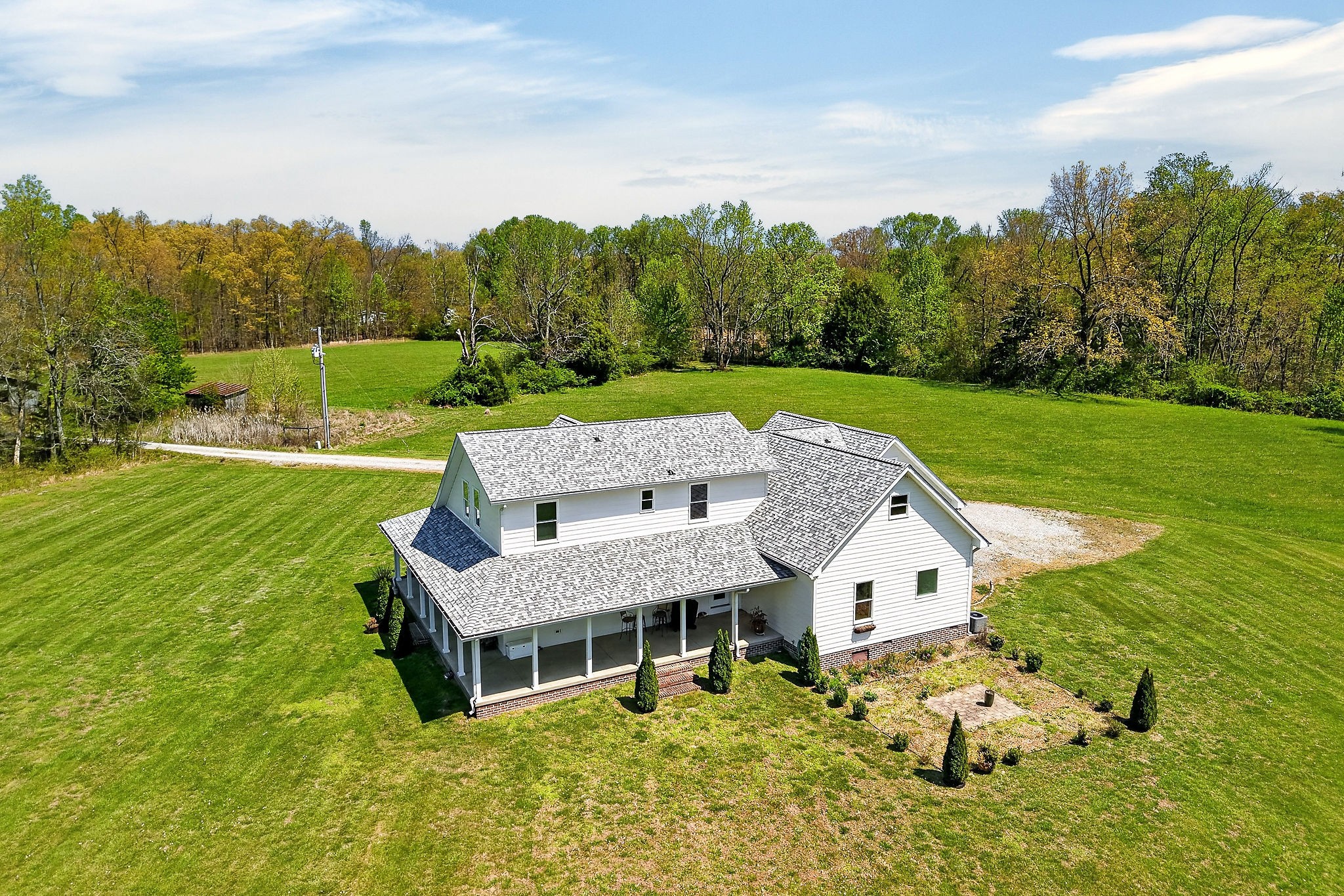 302 Ligon Ln