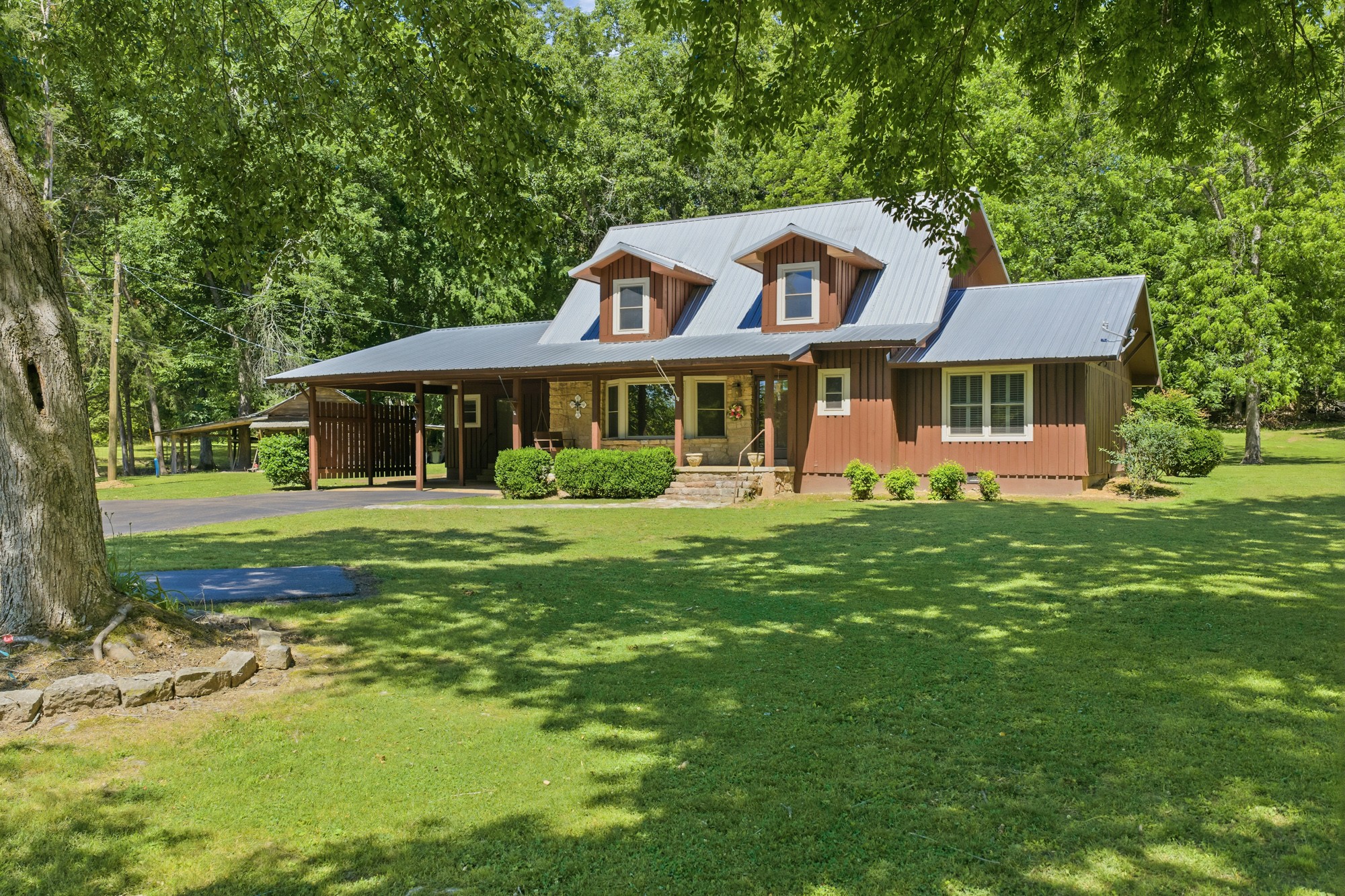 8932 Mount Carmel Rd