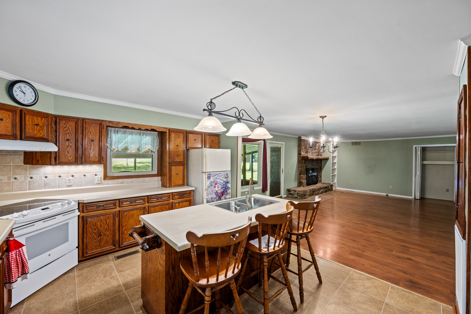 8932 Mount Carmel Rd