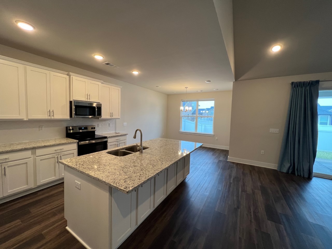 2402 Blue Heron Dr