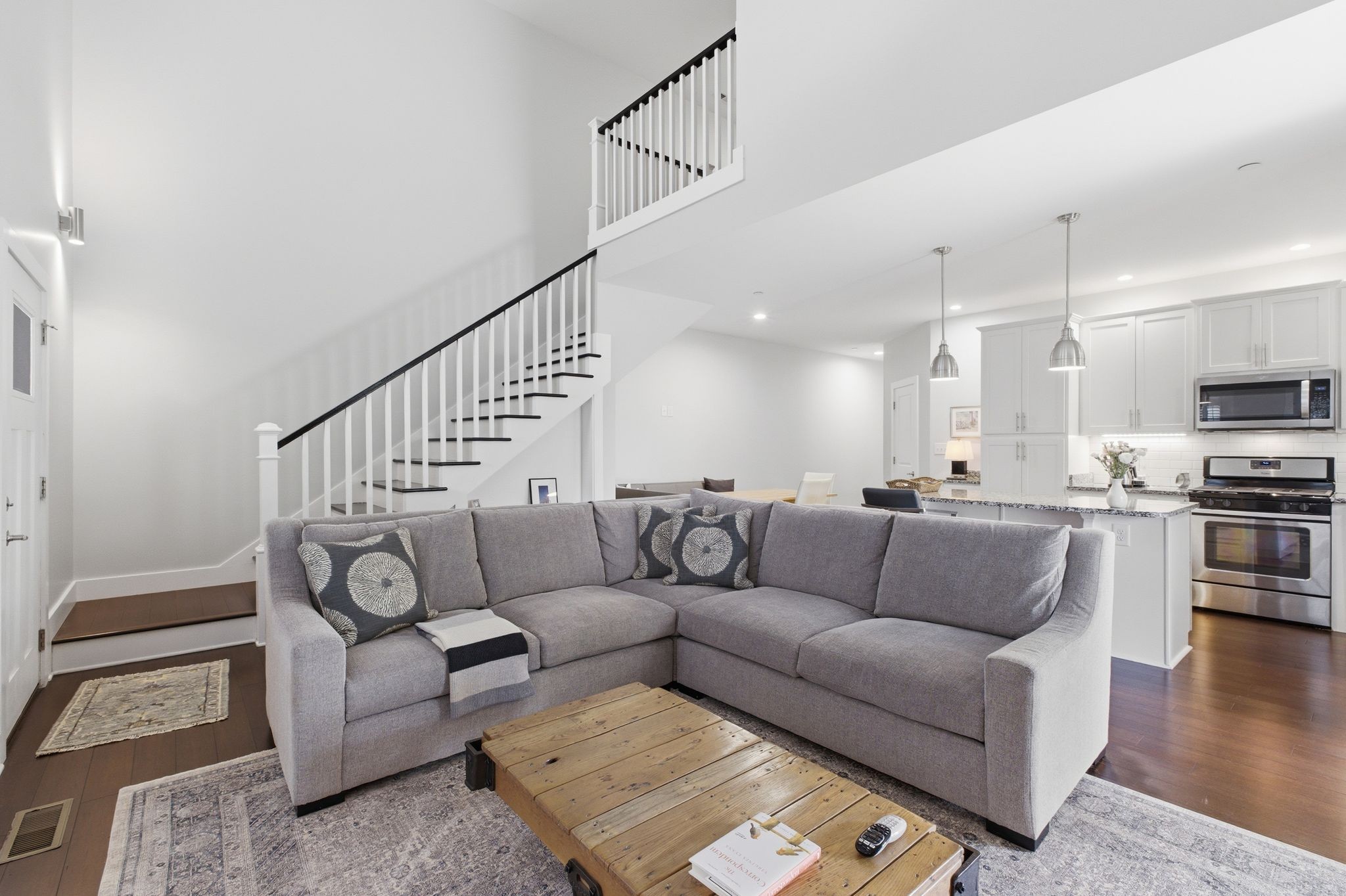 235 Augusta Ave