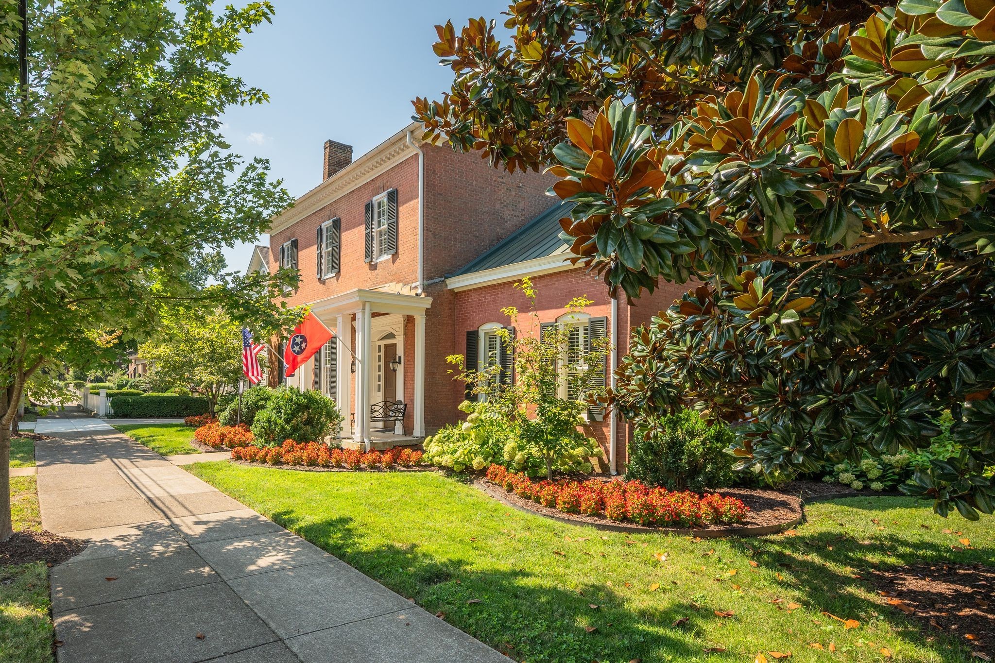 224 3rd Ave, S