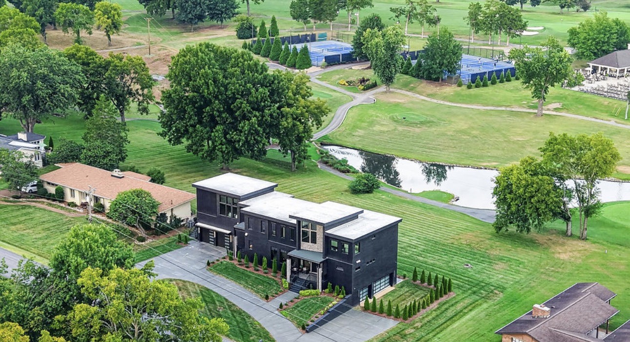 116 Fairways Dr