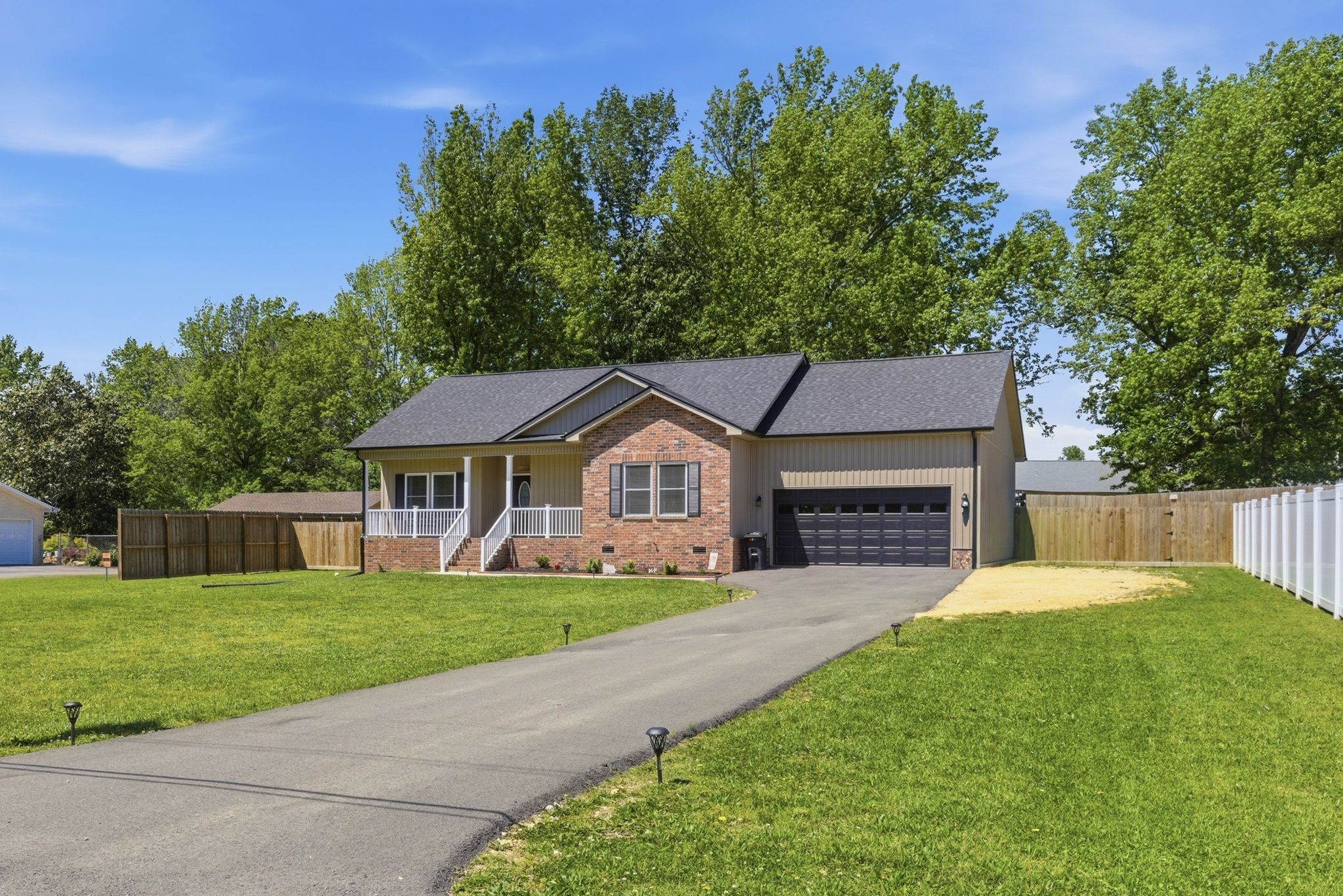 208 Avalon Dr
