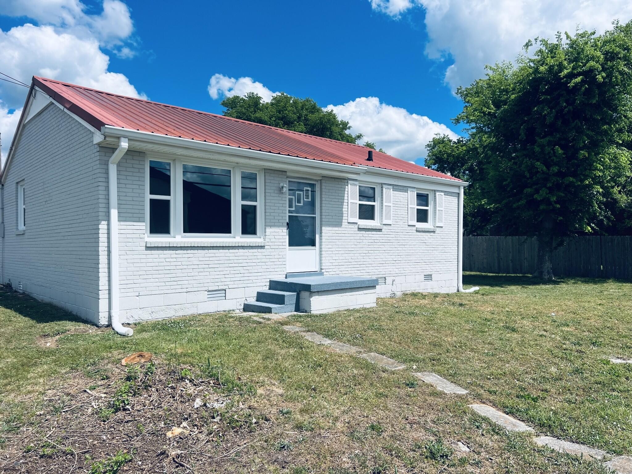 601 C L Manier ST