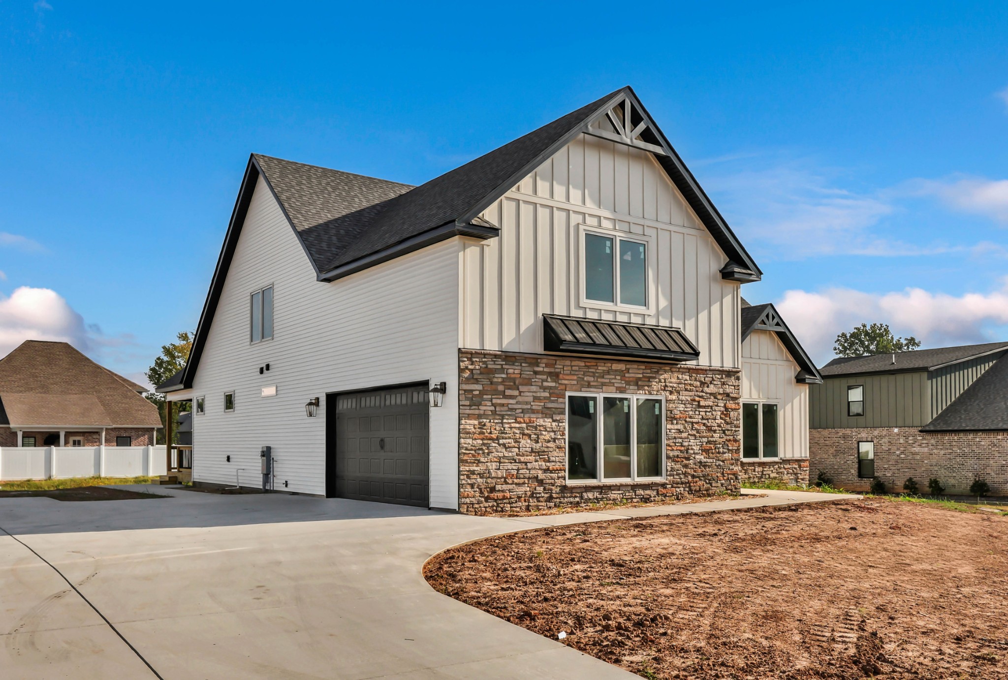 2473 Ellsworth Dr