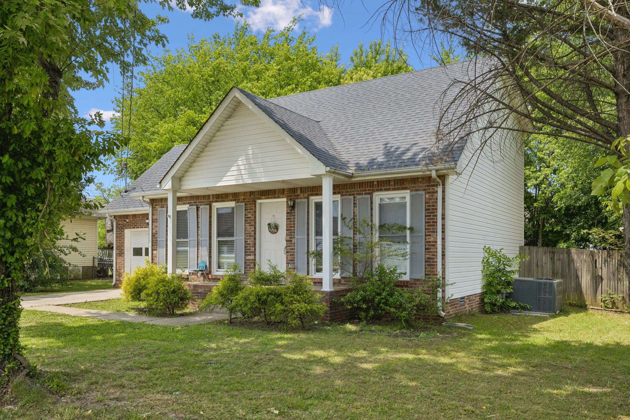 1036 Roedeer Dr