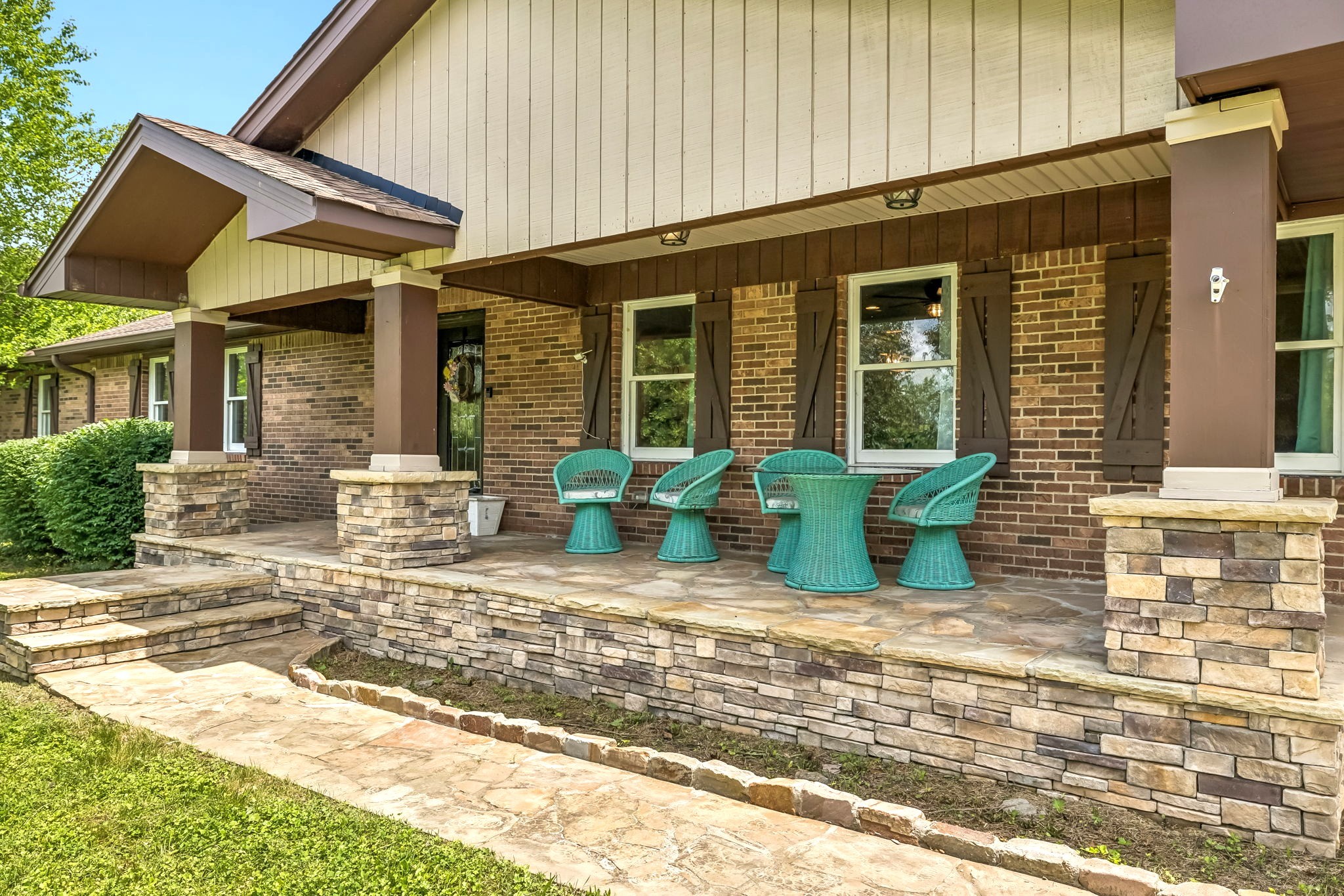 2446 Hwy 31, E