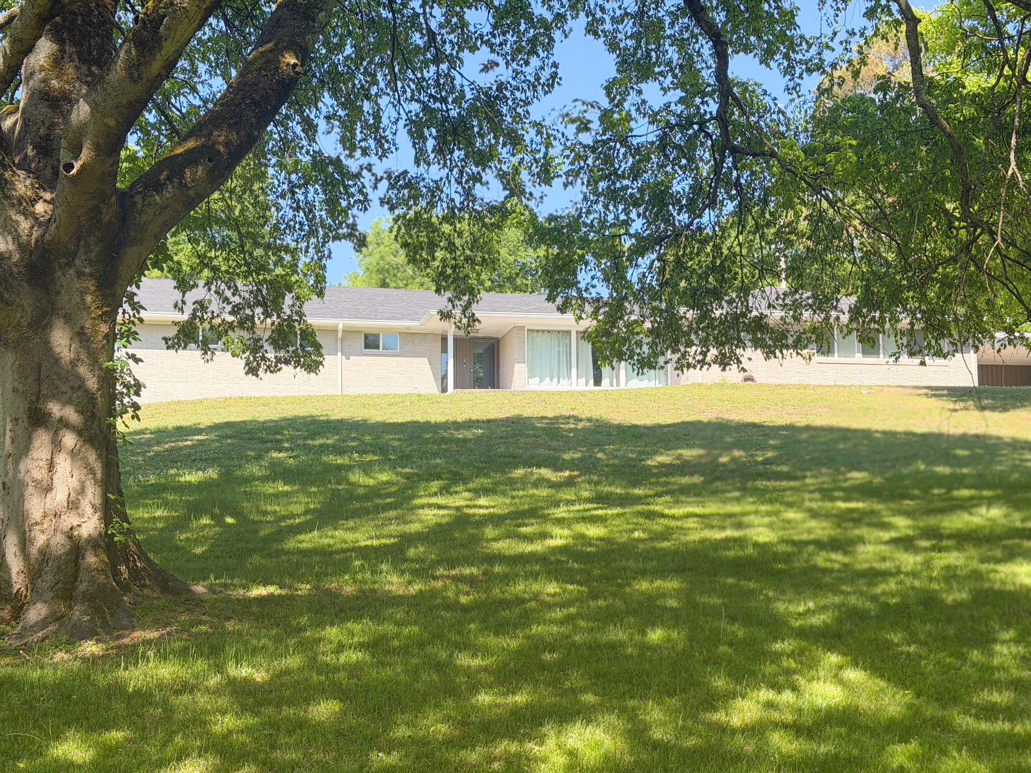 133 Sunset Dr