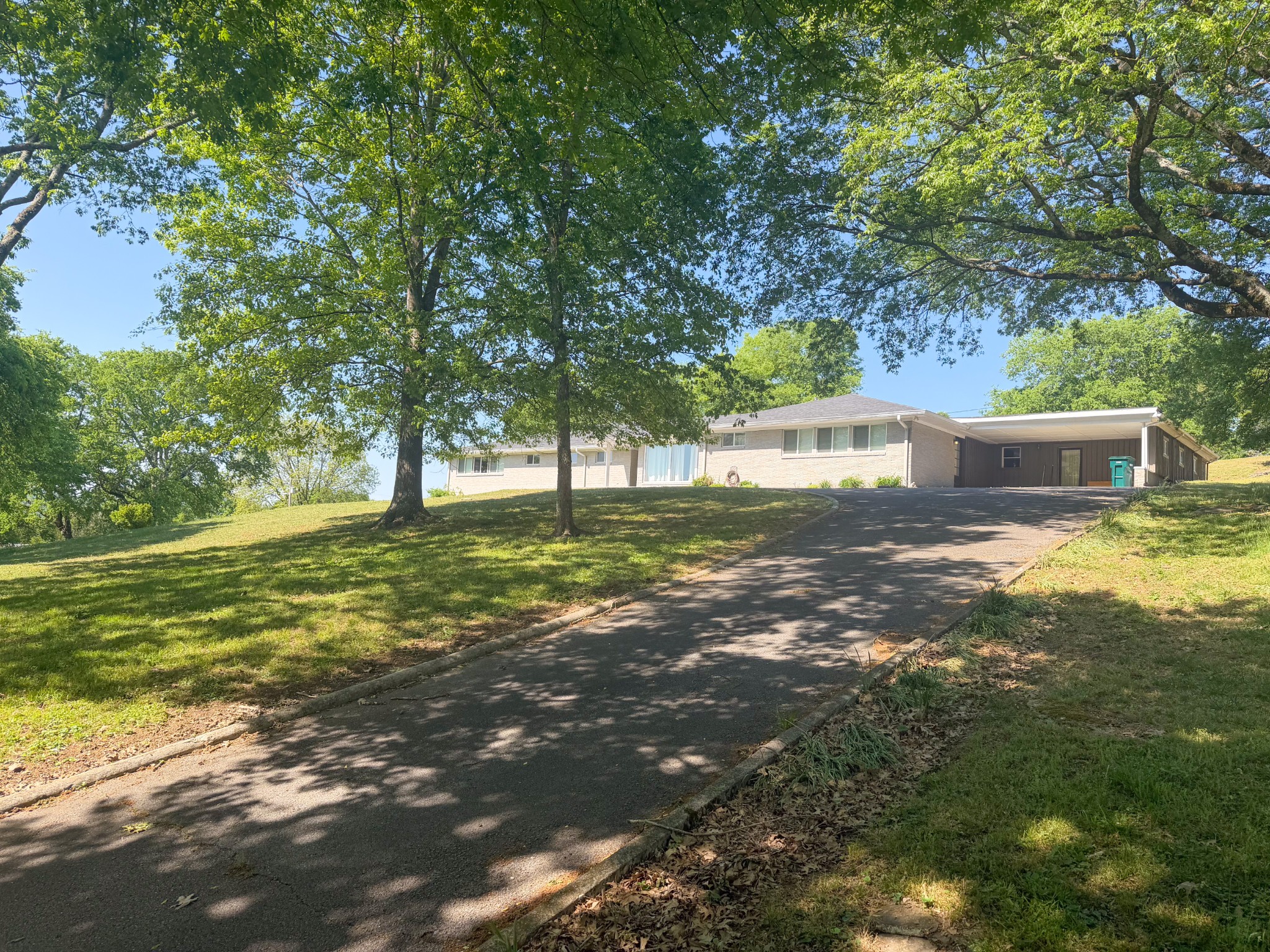 133 Sunset Dr