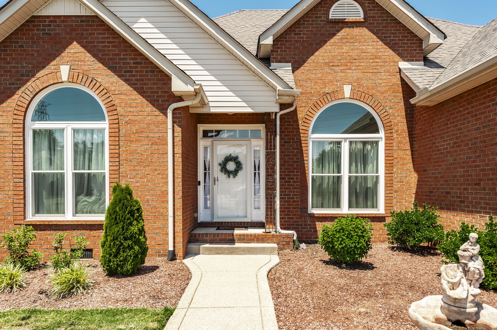 162 Mimosa Dr