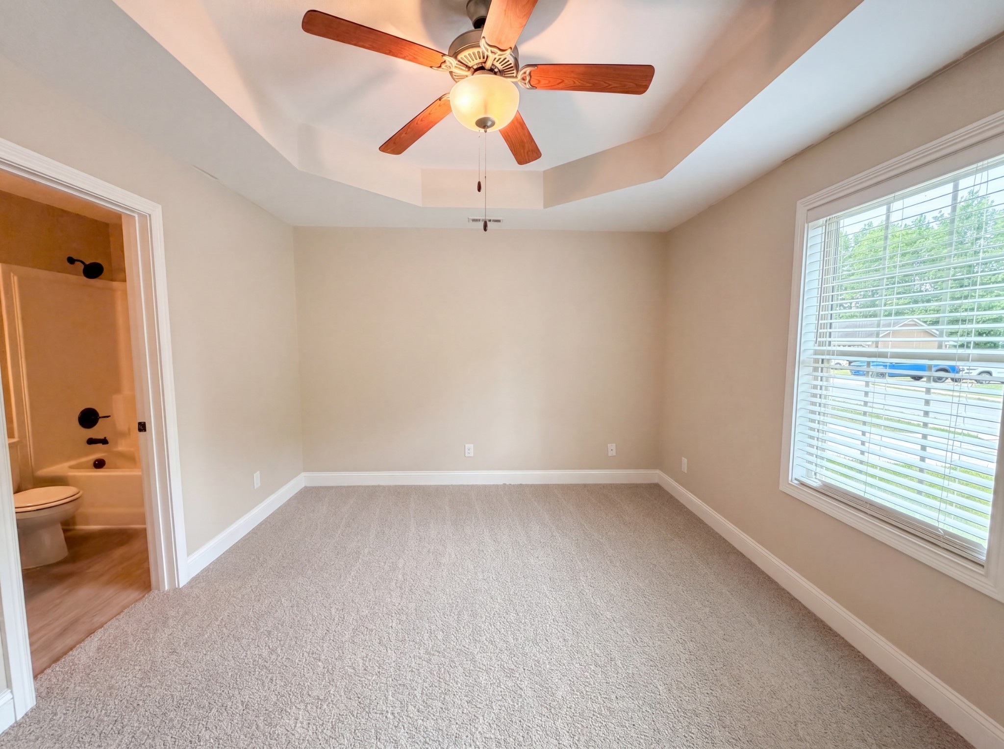 741 Inver Ln