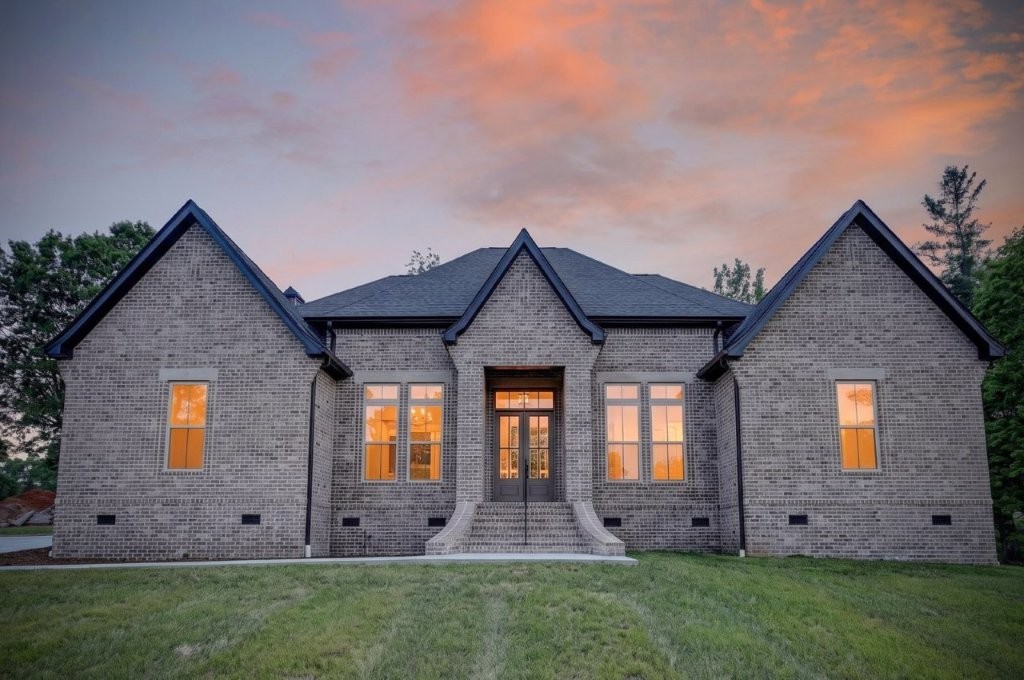 343 Riverbend Country Club Road