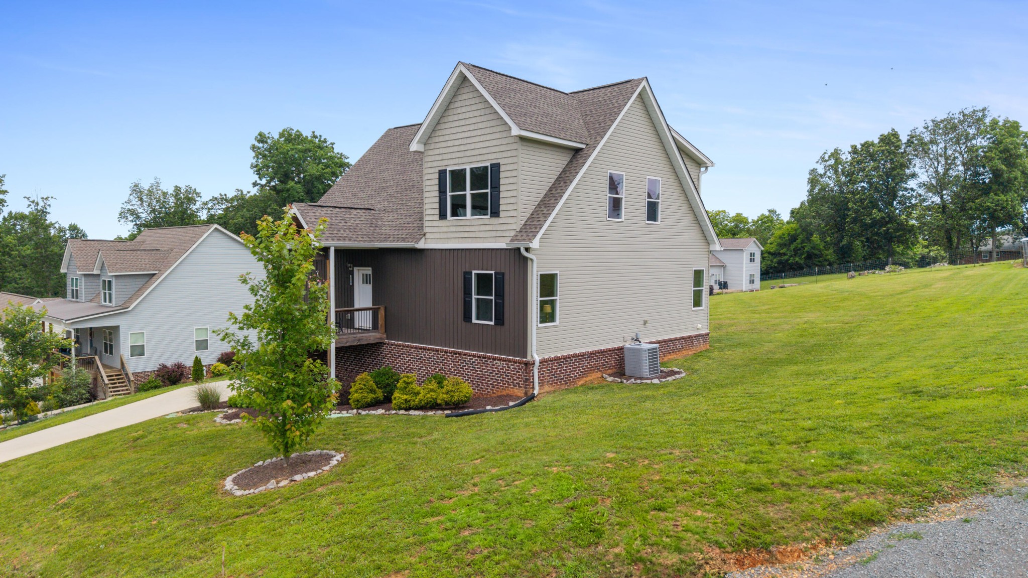 155 Surrey Lane, NE