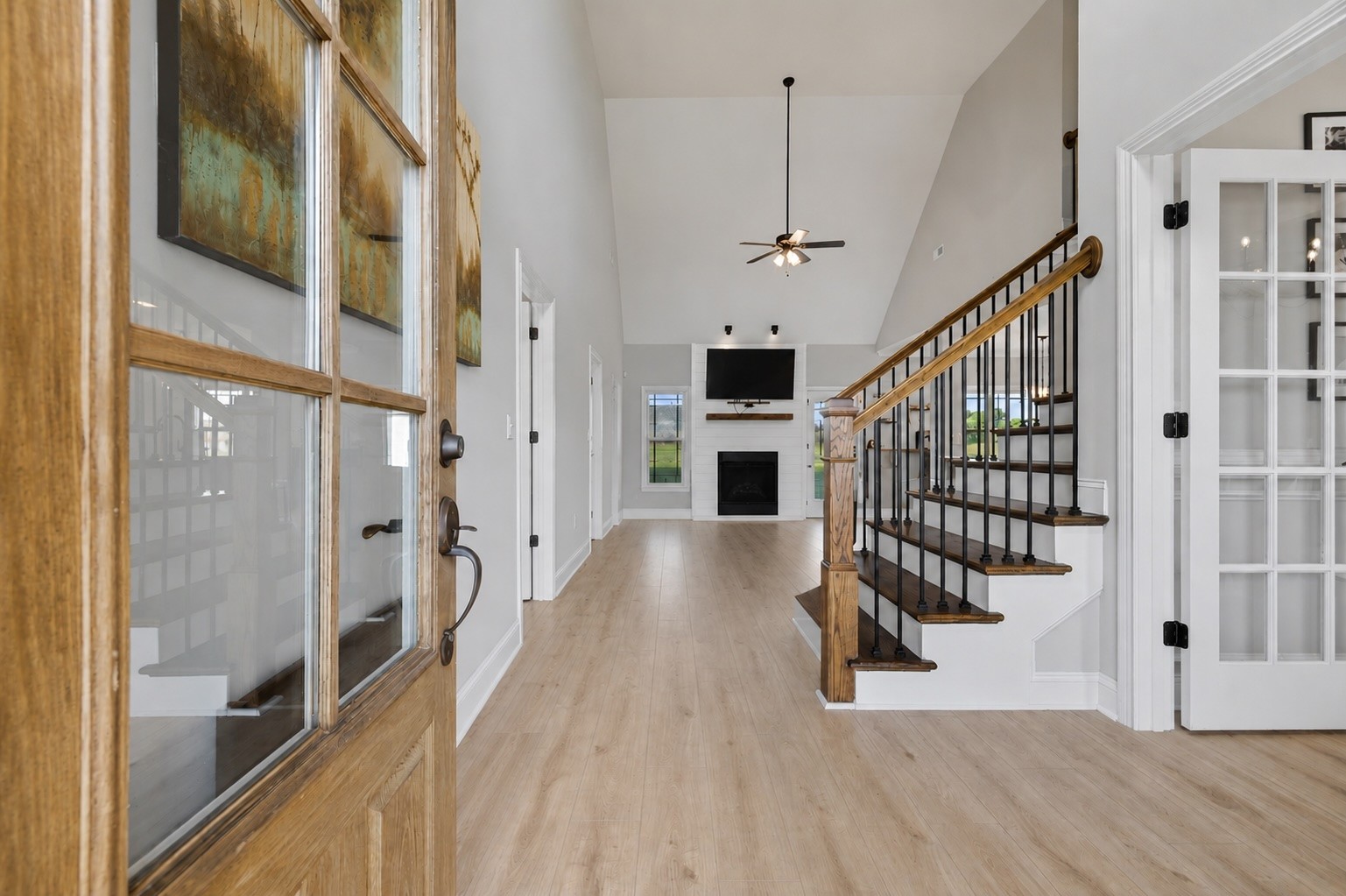 344 Oasis Ln