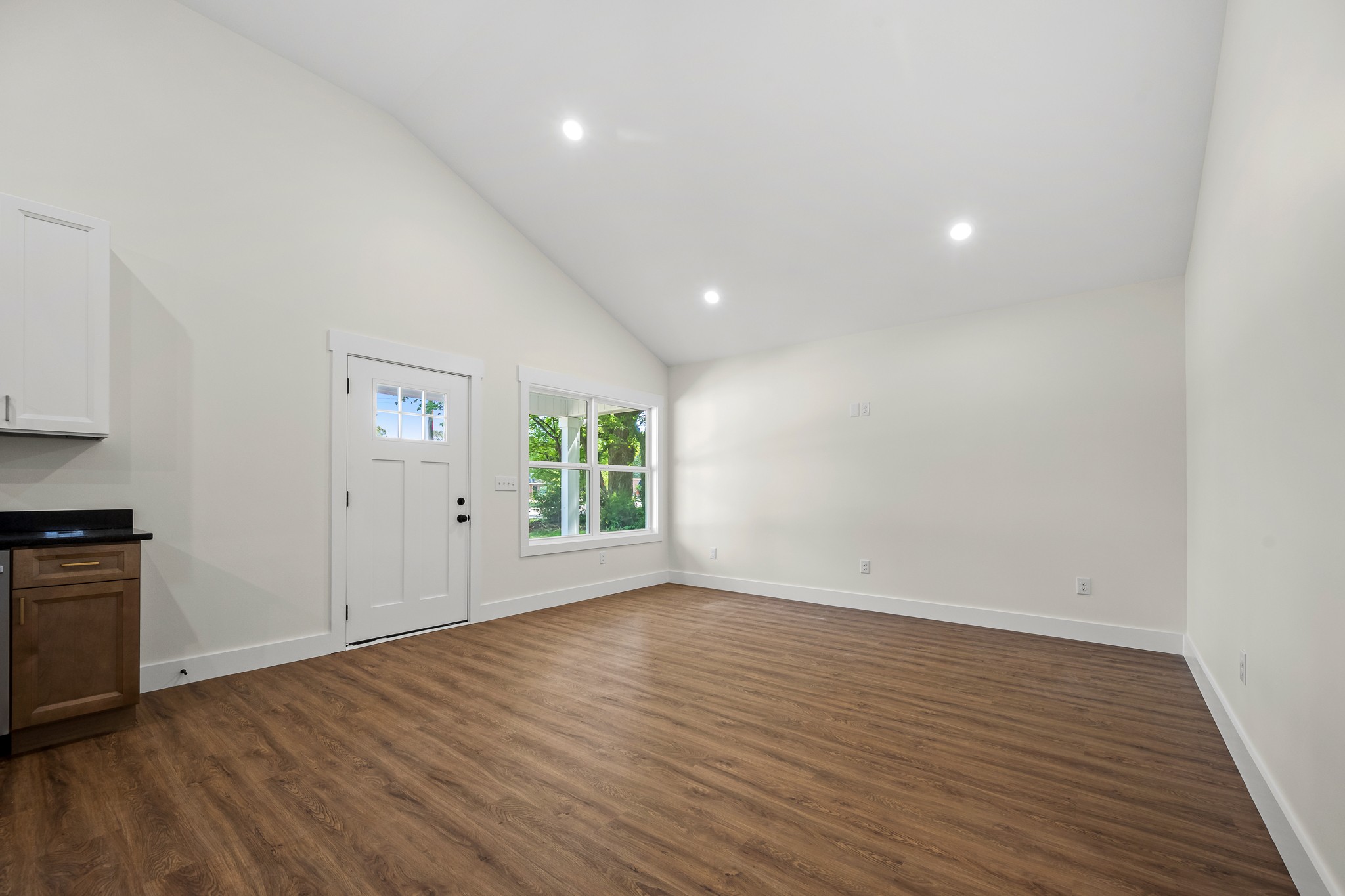 208 DECHERD STREET, W