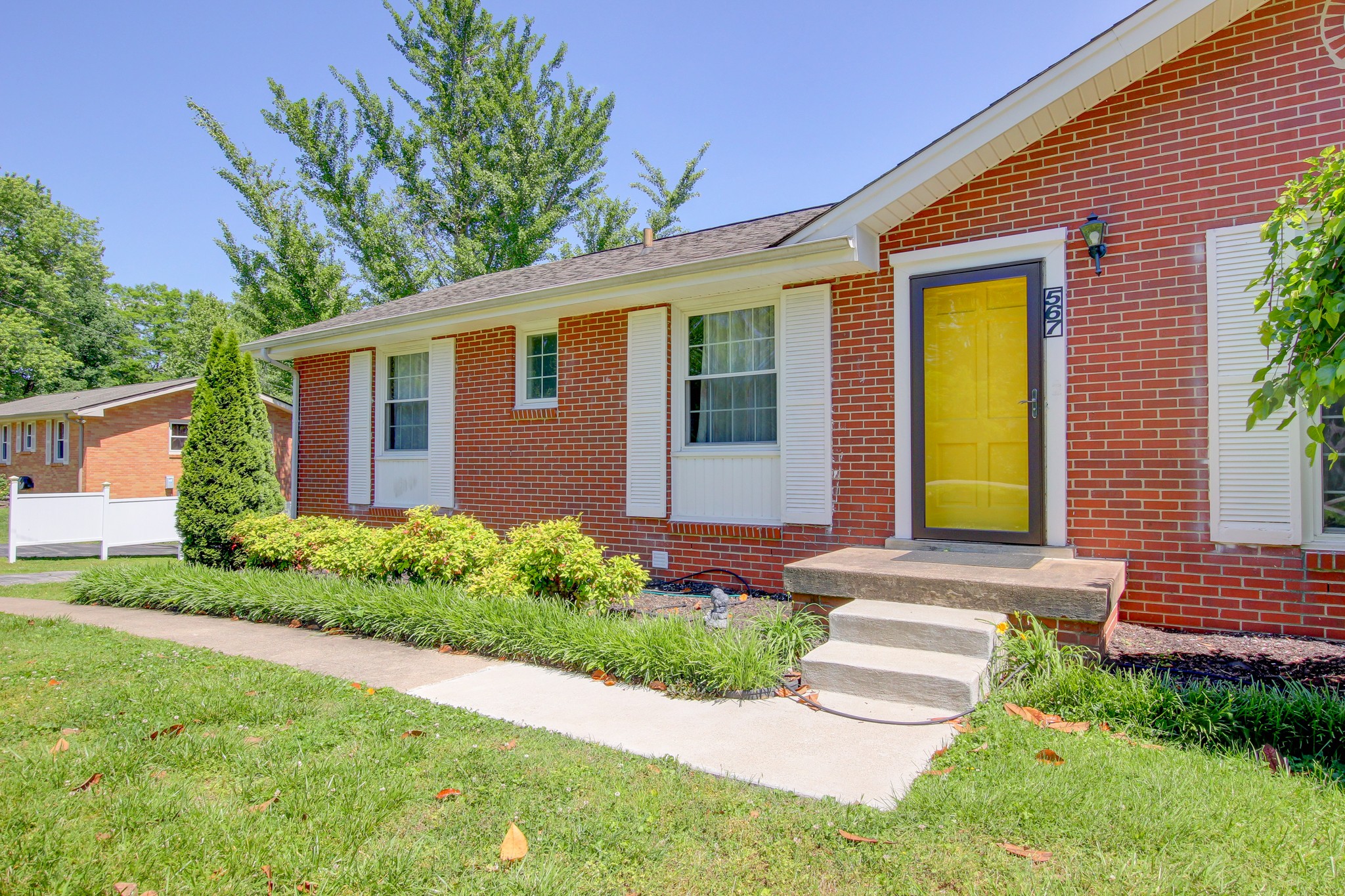 567 Chesterfield Dr